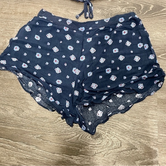 Aeropostale Blue Patterned Short and Tank Set - Picture 8 of 11